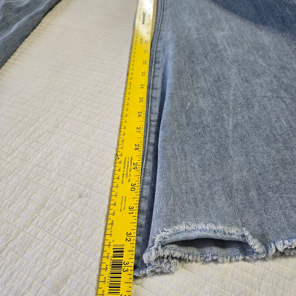 Women's Rue 21 Light Blue Flare Jeans Size 7 - Picture 3 of 11